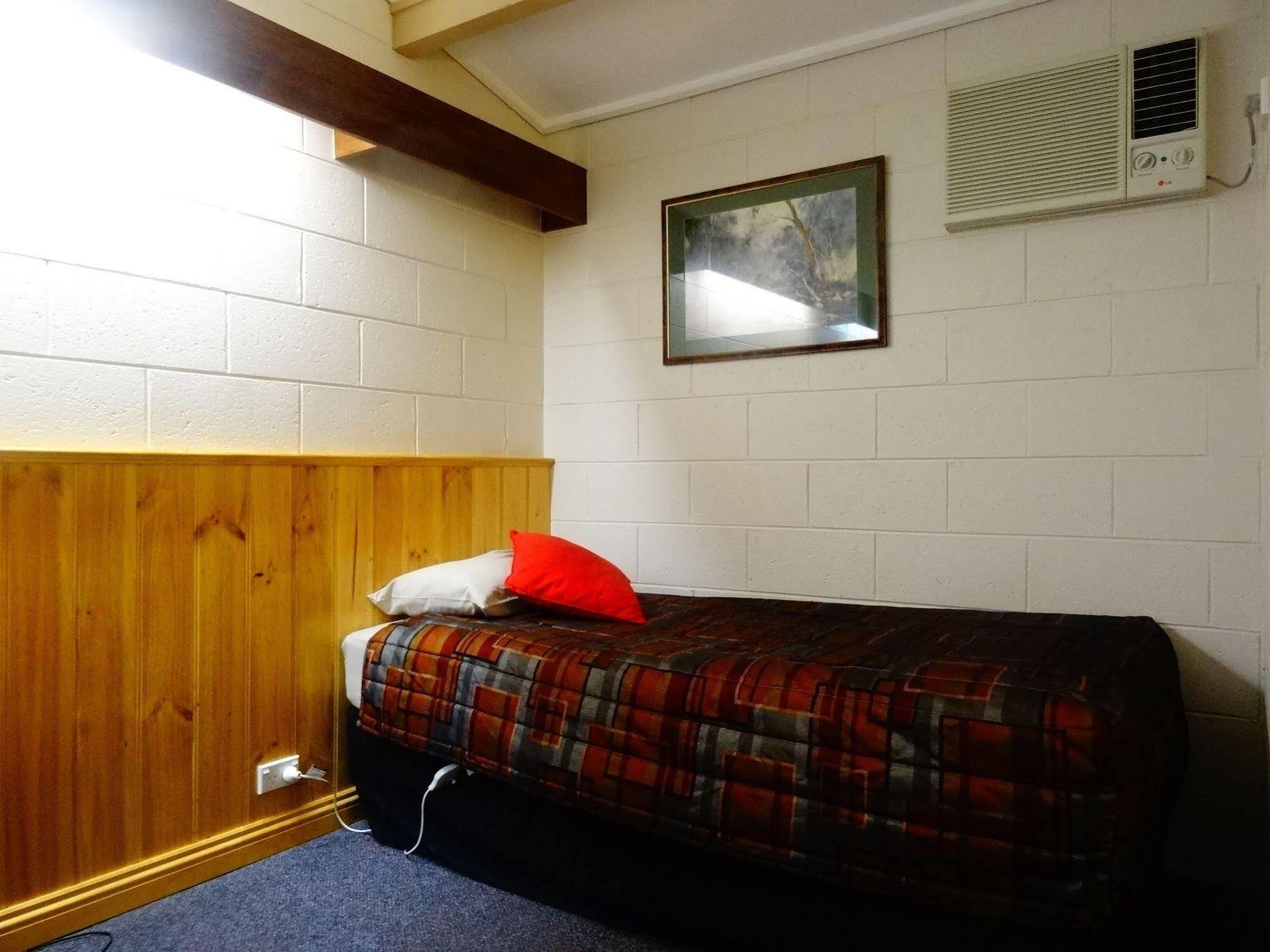 Coal Creek Motel Korumburra Extérieur photo
