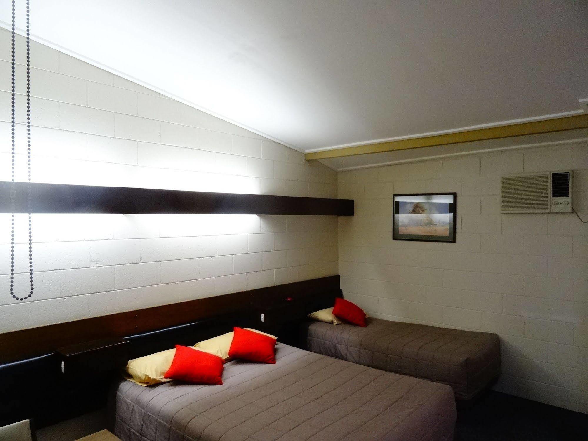 Coal Creek Motel Korumburra Extérieur photo